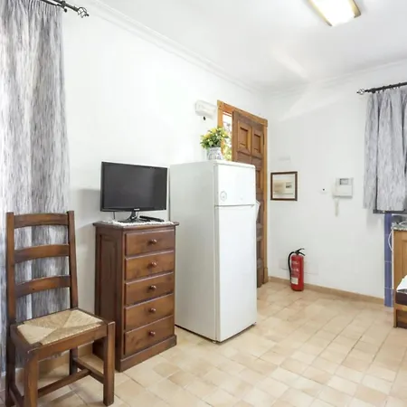Experience The Charm Of From A Welcoming House With Mountain View Vakantiehuis *